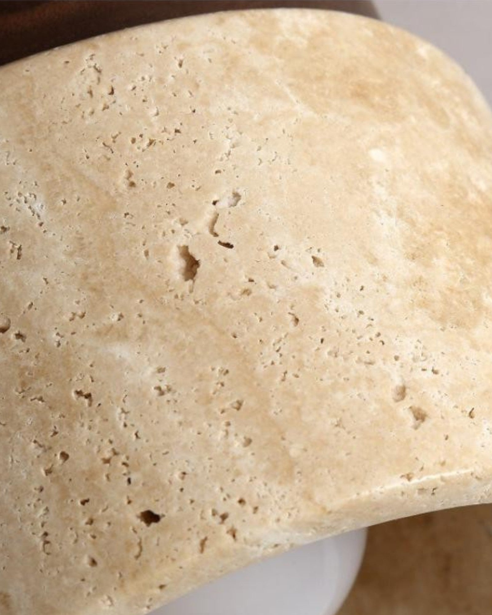 Stein-Deckenleuchte im japanischen Stil