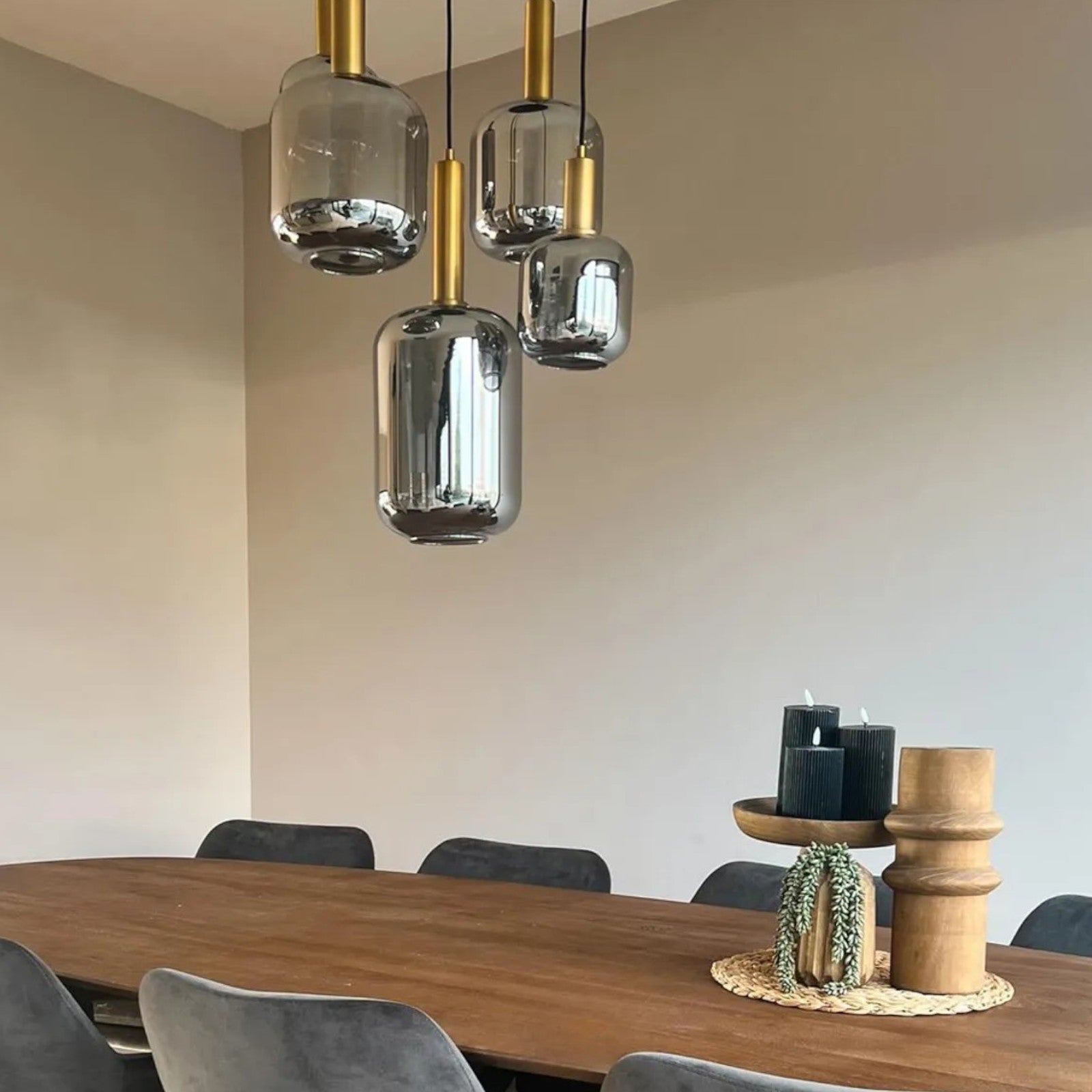 Moderne Glas-Deckenleuchte mit 5 Lichtquellen