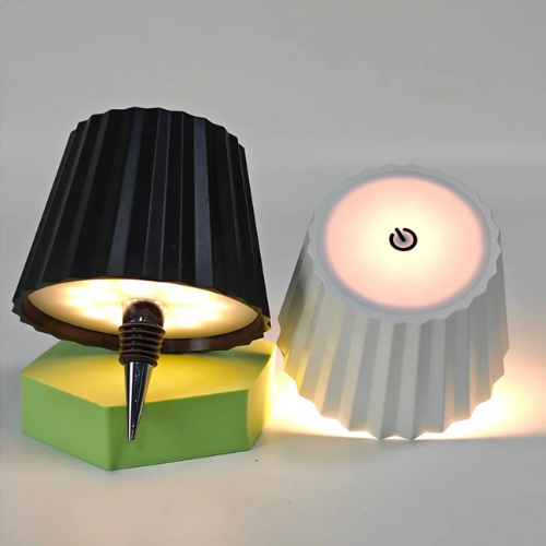 Kabellose gerippte Flaschenleuchte