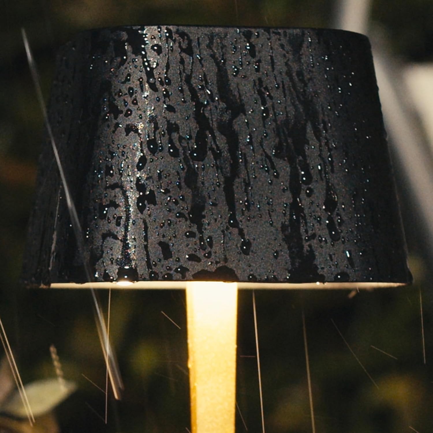 Moderne kabellose Tischlampe