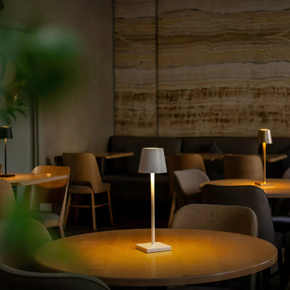 Elegante wasserdichte Tischlampe