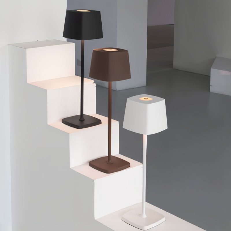 Quadratische kabellose Tischlampe